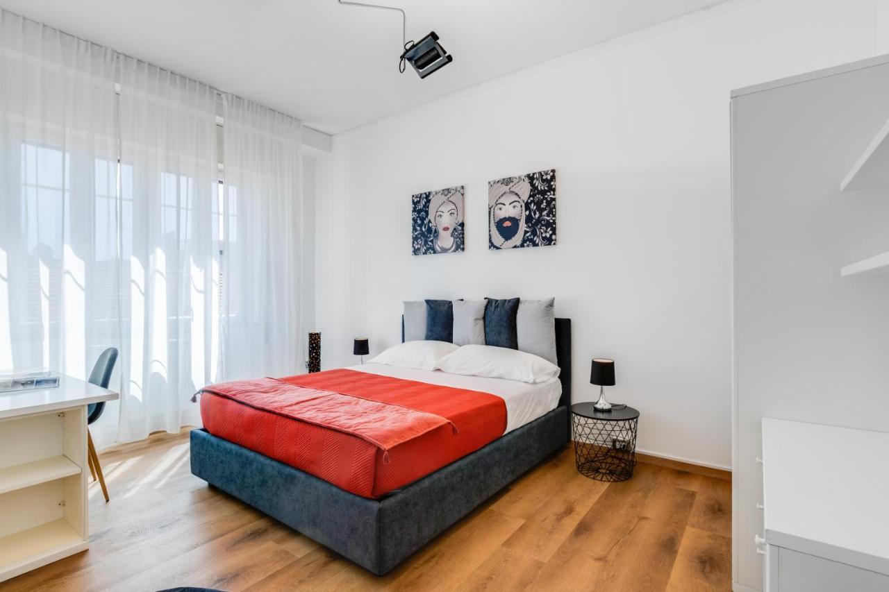 Residenza Dei Poeti - Roomy And Modern Flat Palermo Bagian luar foto