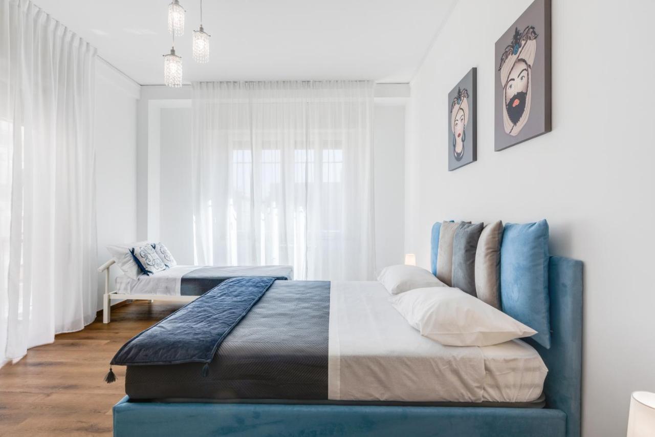 Residenza Dei Poeti - Roomy And Modern Flat Palermo Bagian luar foto
